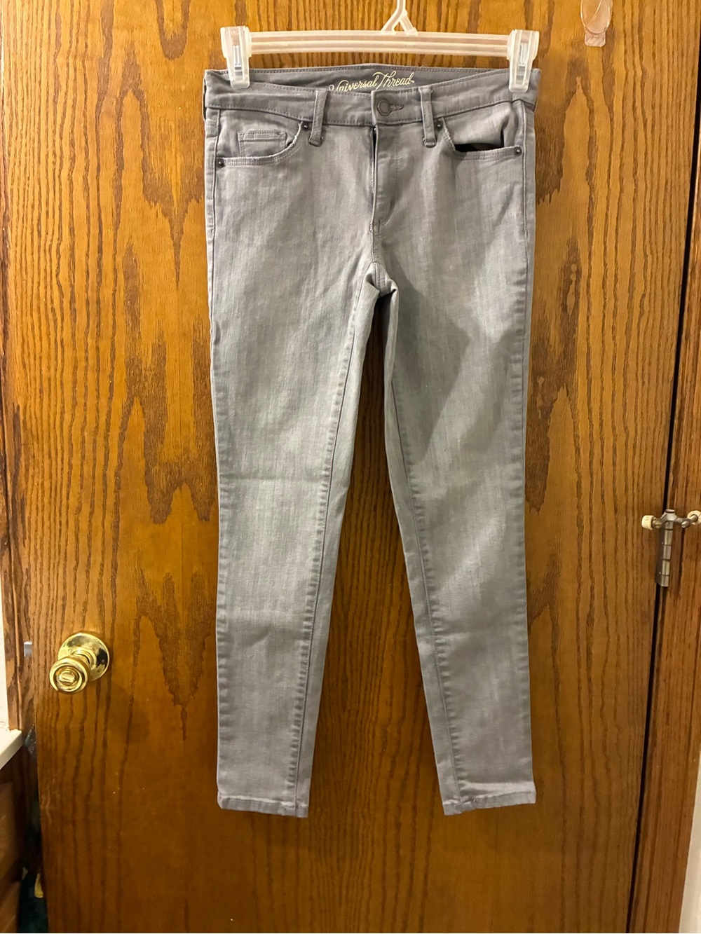 Universal Thread Light Gray Skinny Jeans